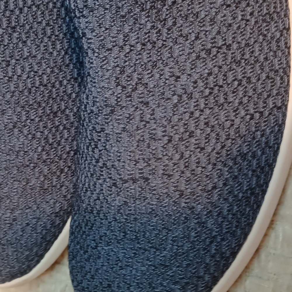 Men's Olukai Alpha Slip On Shoes - Picture 8 of 8